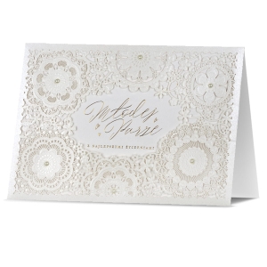 KARTKA ŚLUBNA MŁODEJ PARZE KWIATY AŻUR BIAŁA 19x13cm
