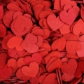 KONFETTI SERDUSZKA FILCOWE CZERWONE 100szt
