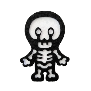 EMBLEMAT KOŚCIOTRUP FILCOWY BIAŁO-CZARNY 7,5x5,5cm