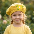 BERET KWIATEK POLAROWY ŻÓŁTY
