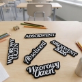 EMBLEMAT NAPIS WZOROWY UCZEŃ FILCOWY CZARNO-BIAŁY 10x4cm
